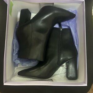 Madden girl booties NEW